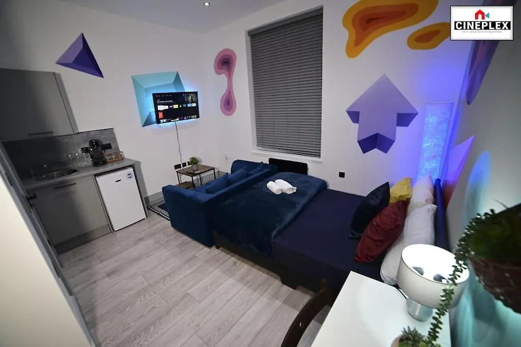 Cheerful 1Bed Studio Flat With Netflix And Wi-Fi By Cineplex Short Lets & Serviced Apartments London