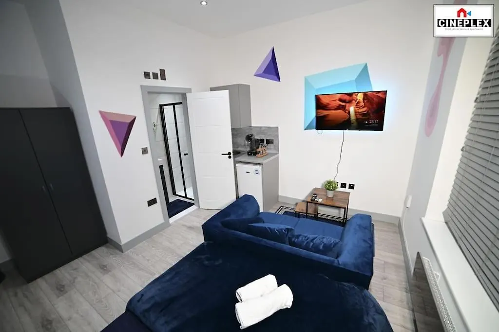 Cheerful 1Bed Studio Flat With Netflix And Wi-Fi By Cineplex Short Lets & Serviced Apartments London